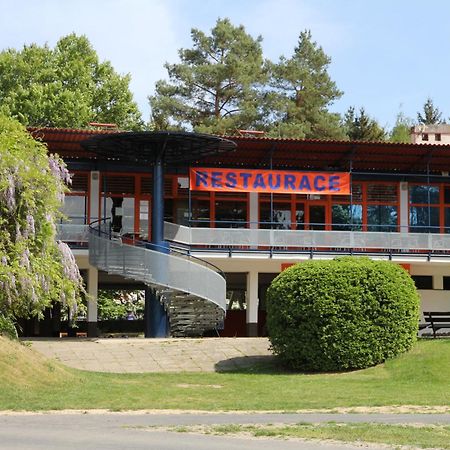 Juniorcamp Nova Zivohost Hotel Křečovice Bagian luar foto