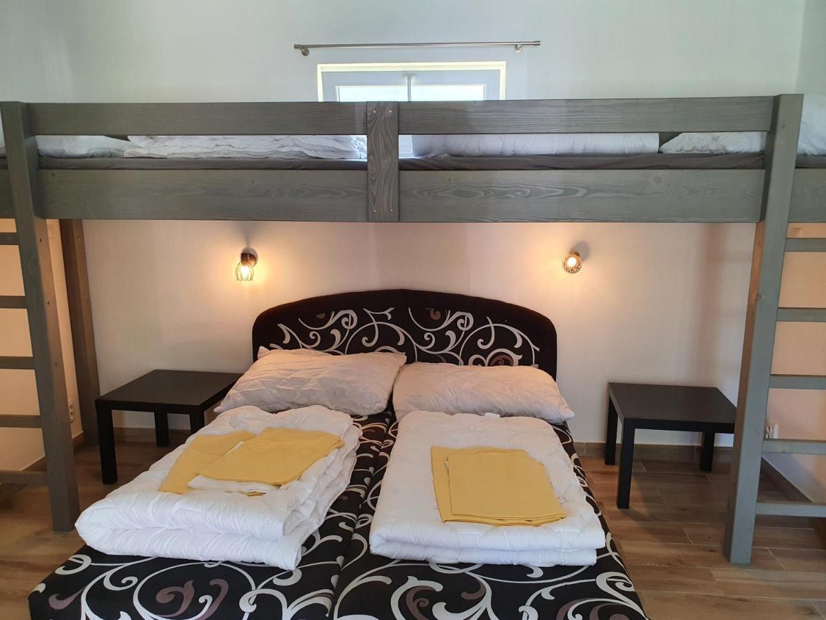 Juniorcamp Nova Zivohost Hotel Křečovice Bagian luar foto