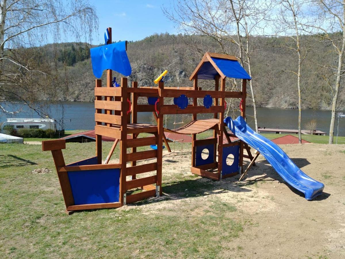 Juniorcamp Nova Zivohost Hotel Křečovice Bagian luar foto